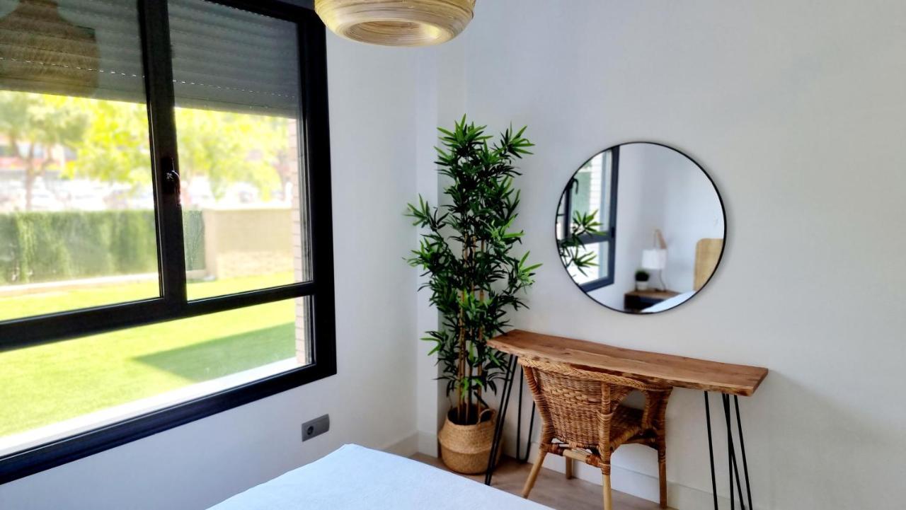 Apartamento Diseno Con Jardin Privado A 100 Metros Del Mar Torredembarra Luaran gambar